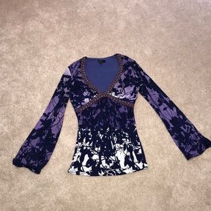 NWOT Gorgeous purple and white beaded top
